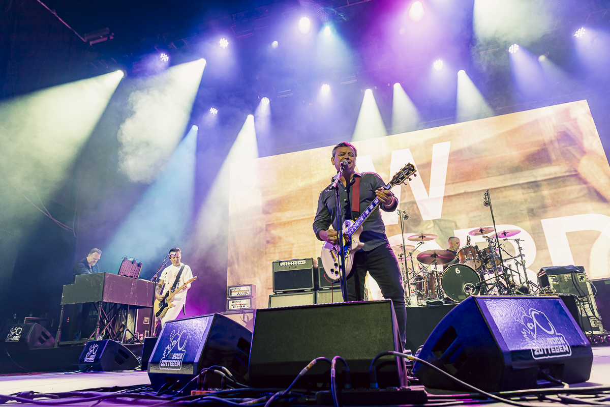 Manic Street Preachers @ Rock Zottegem, picture 16, photographed by Peter Smet - FrontView Magazine