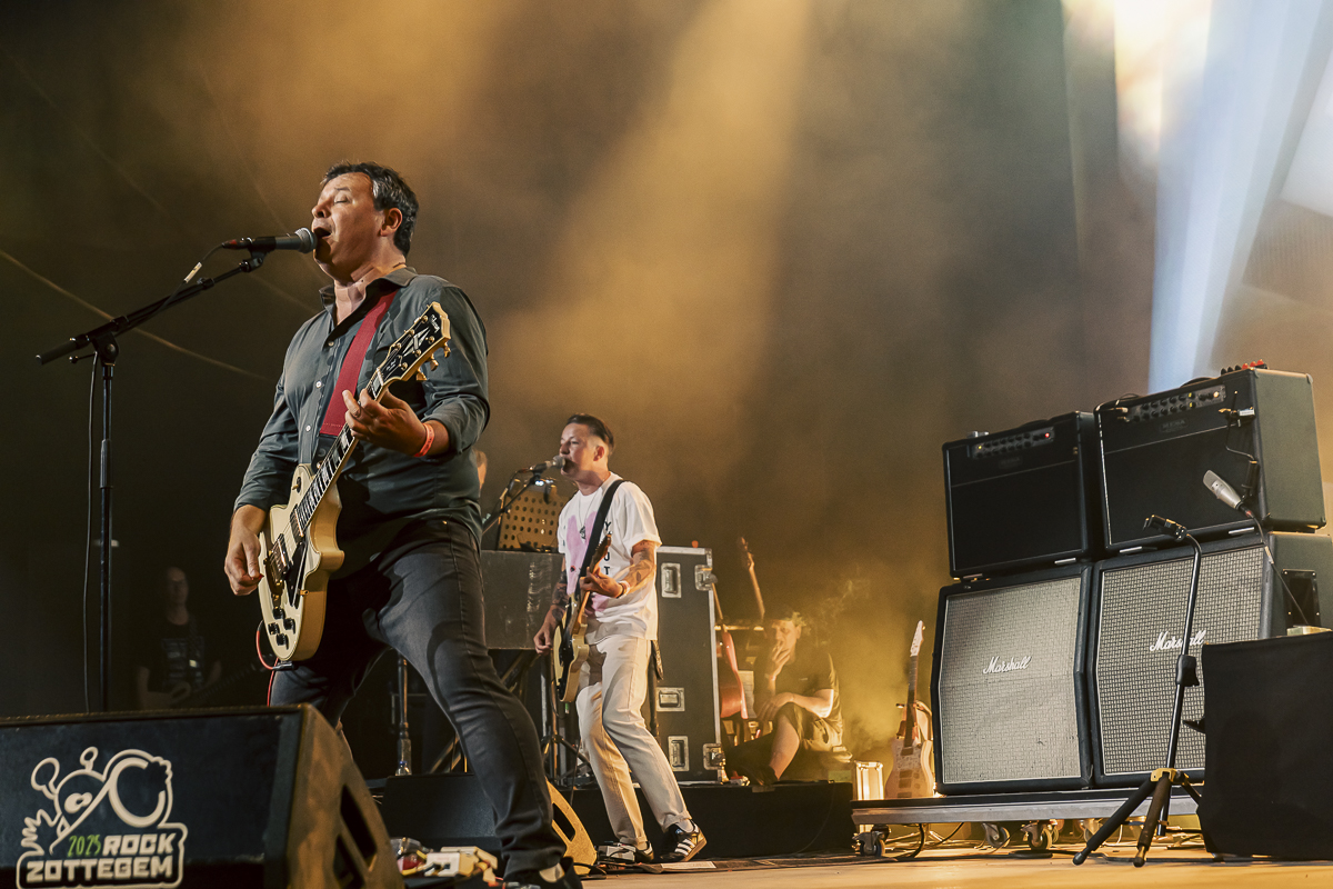 Manic Street Preachers @ Rock Zottegem, picture 20, photographed by Peter Smet - FrontView Magazine