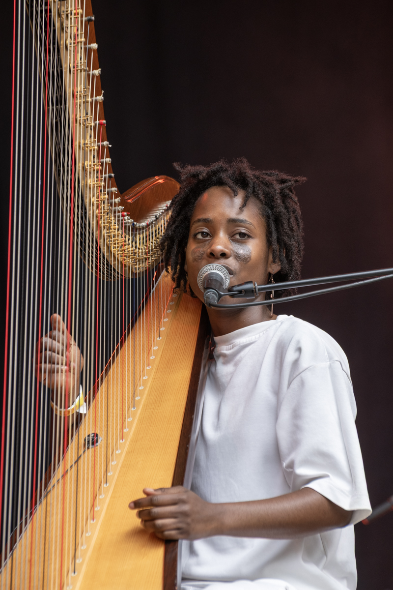 Sophye Soliveau @ Cactusfestival, foto 7, foto's door Bart Janssens - FrontView Magazine