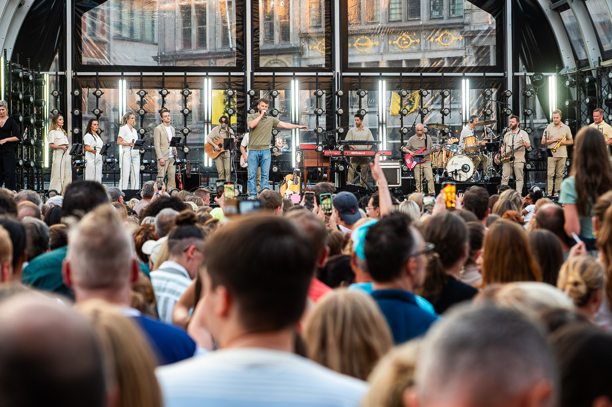 Vlaanderen Feest 2025 @ Grote Markt Antwerpen, foto 43, foto's door Dimitri Vanlommel - FrontView Magazine