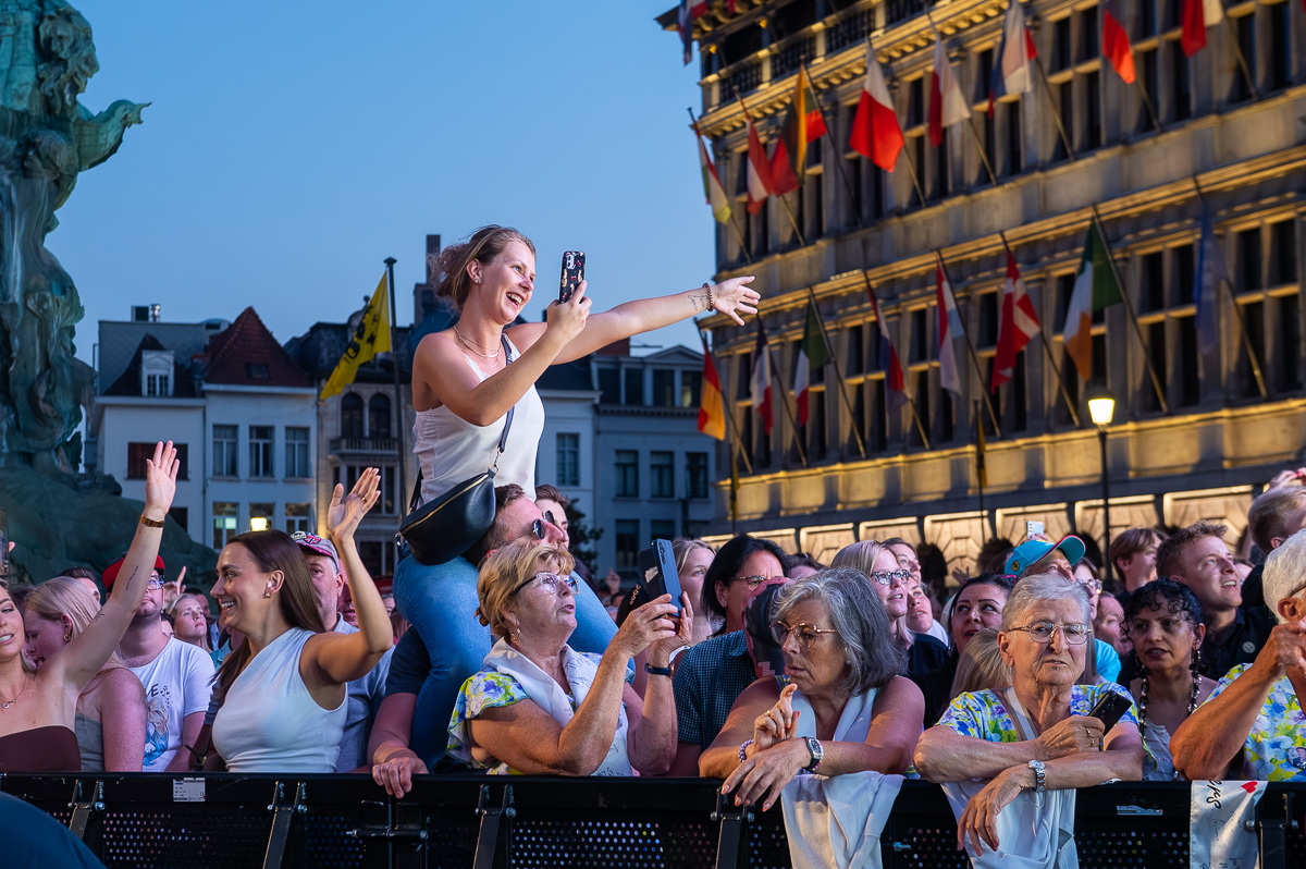 Willy Sommers @ Vlaanderen Feest - Antwerpen, picture 10, photographed by Dimitri Vanlommel - FrontView Magazine