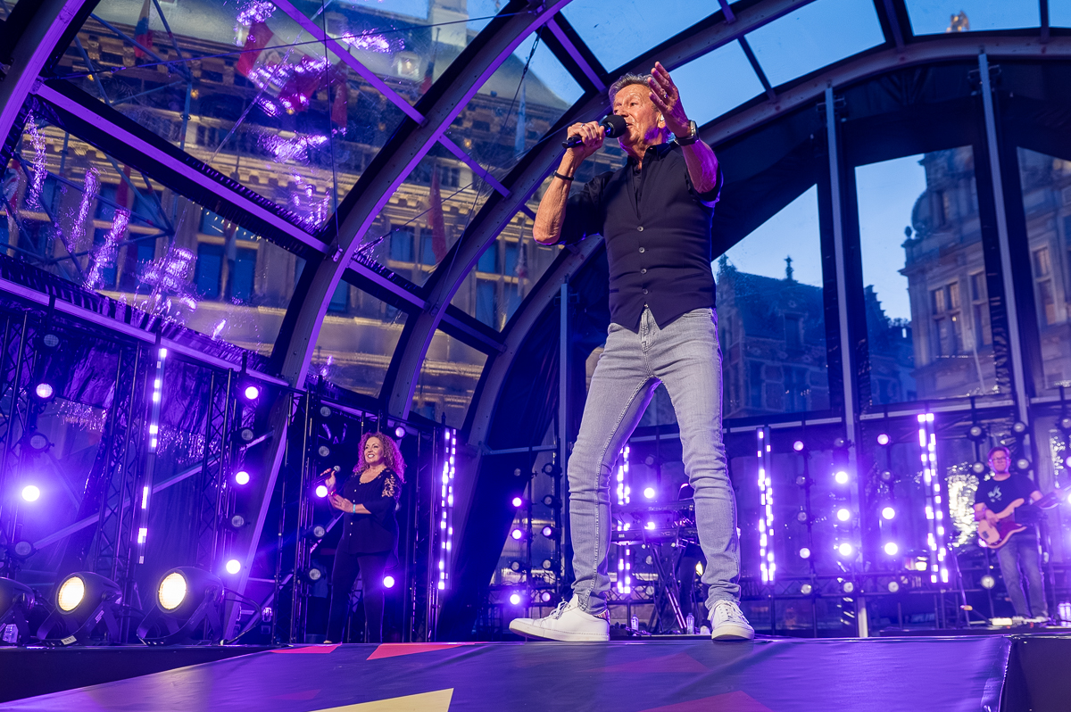 Willy Sommers @ Vlaanderen Feest - Antwerpen, picture 12, photographed by Dimitri Vanlommel - FrontView Magazine