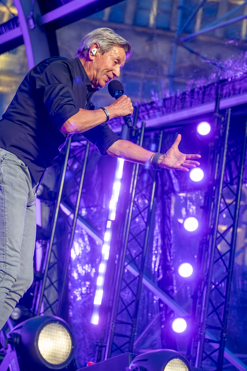 Willy Sommers @ Vlaanderen Feest - Antwerpen, picture 13, photographed by Dimitri Vanlommel - FrontView Magazine