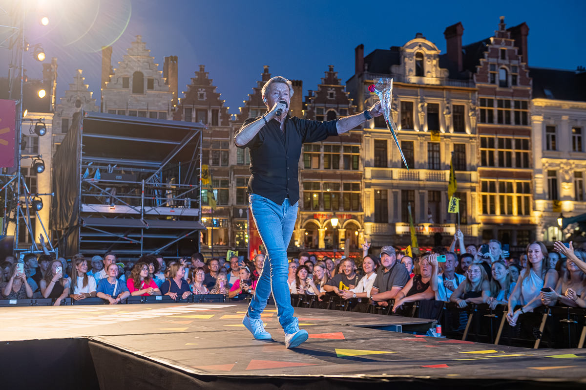 Willy Sommers @ Vlaanderen Feest - Antwerpen, picture 19, photographed by Dimitri Vanlommel - FrontView Magazine