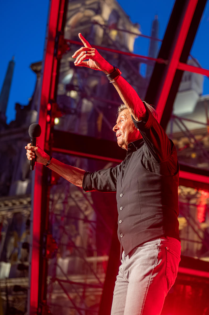 Willy Sommers @ Vlaanderen Feest - Antwerpen, picture 22, photographed by Dimitri Vanlommel - FrontView Magazine