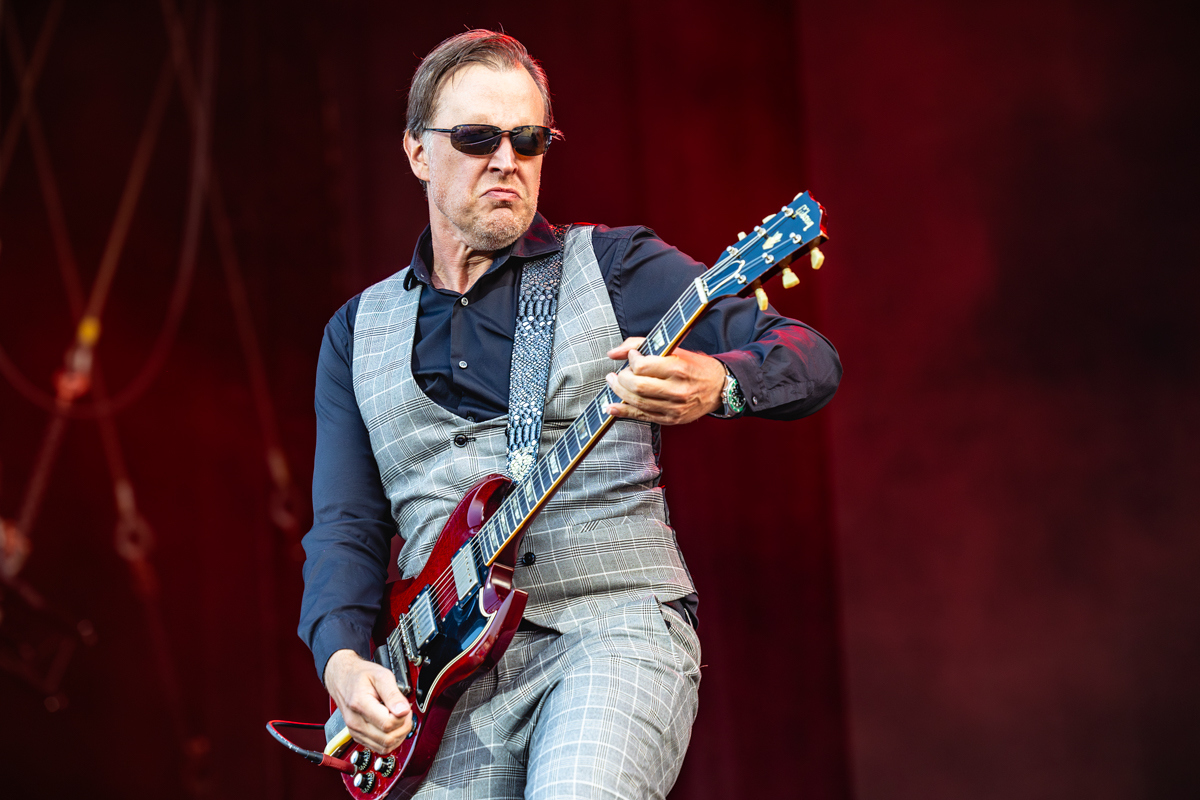 Joe Bonamassa @ Bospop, foto 9, foto's door Dorien Goetschalckx - FrontView Magazine