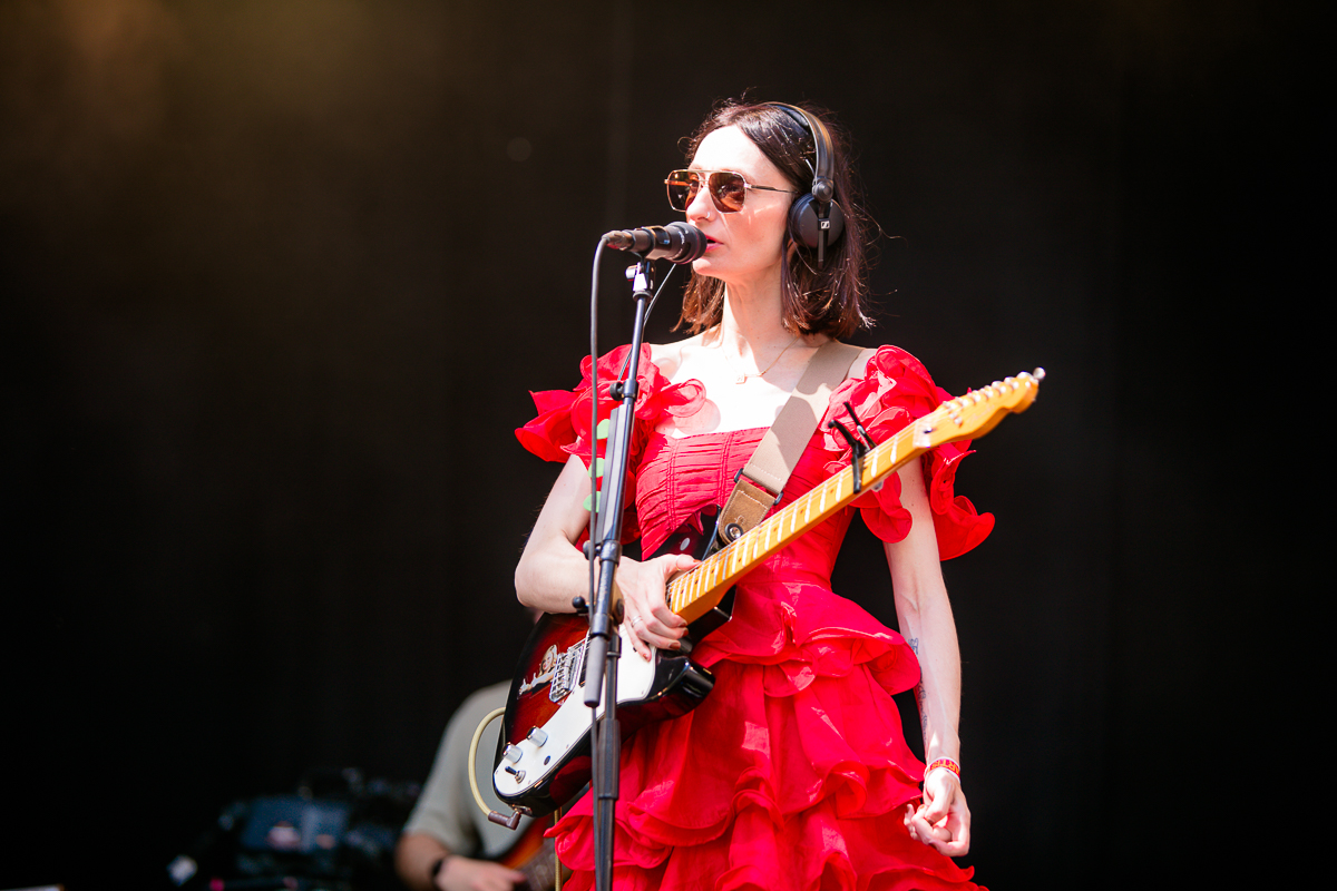 King Hannah @ Cactus festival, foto 4, foto's door Anais Callens - FrontView Magazine