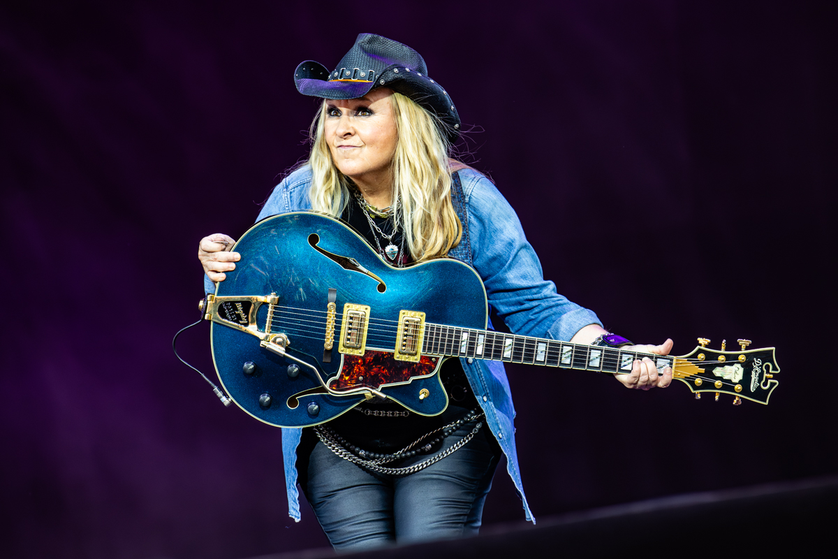 Melissa Etheridge @ Bospop, picture 1, photographed by Dorien Goetschalckx - FrontView Magazine