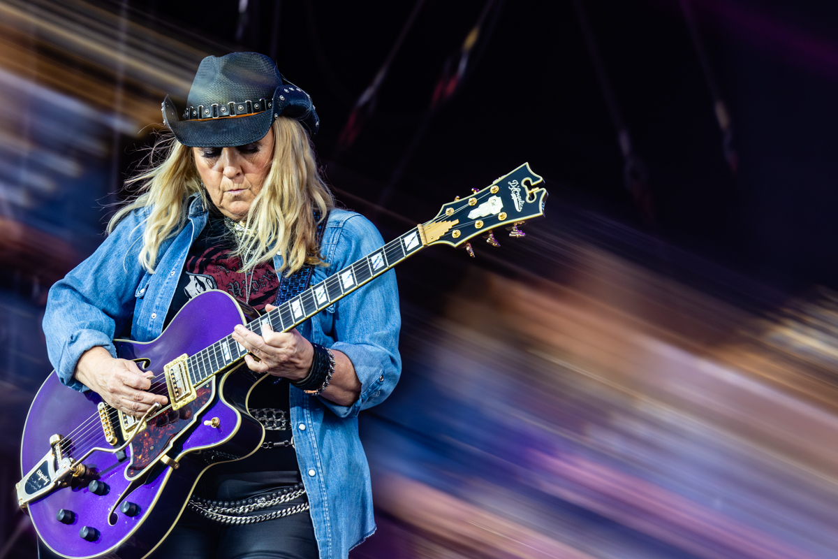 Melissa Etheridge @ Bospop, picture 5, photographed by Dorien Goetschalckx - FrontView Magazine