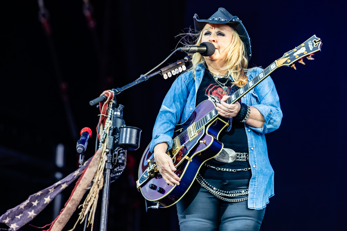 Melissa Etheridge @ Bospop, picture 8, photographed by Dorien Goetschalckx - FrontView Magazine