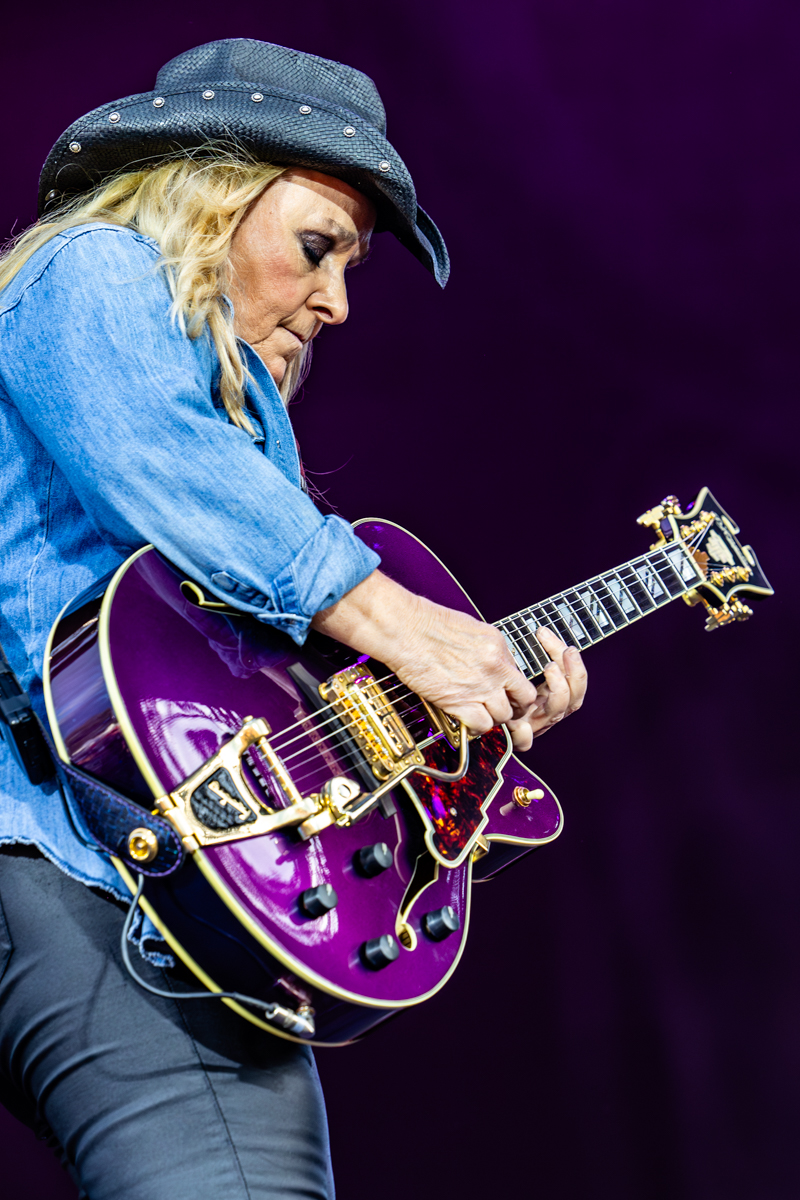 Melissa Etheridge @ Bospop, picture 11, photographed by Dorien Goetschalckx - FrontView Magazine