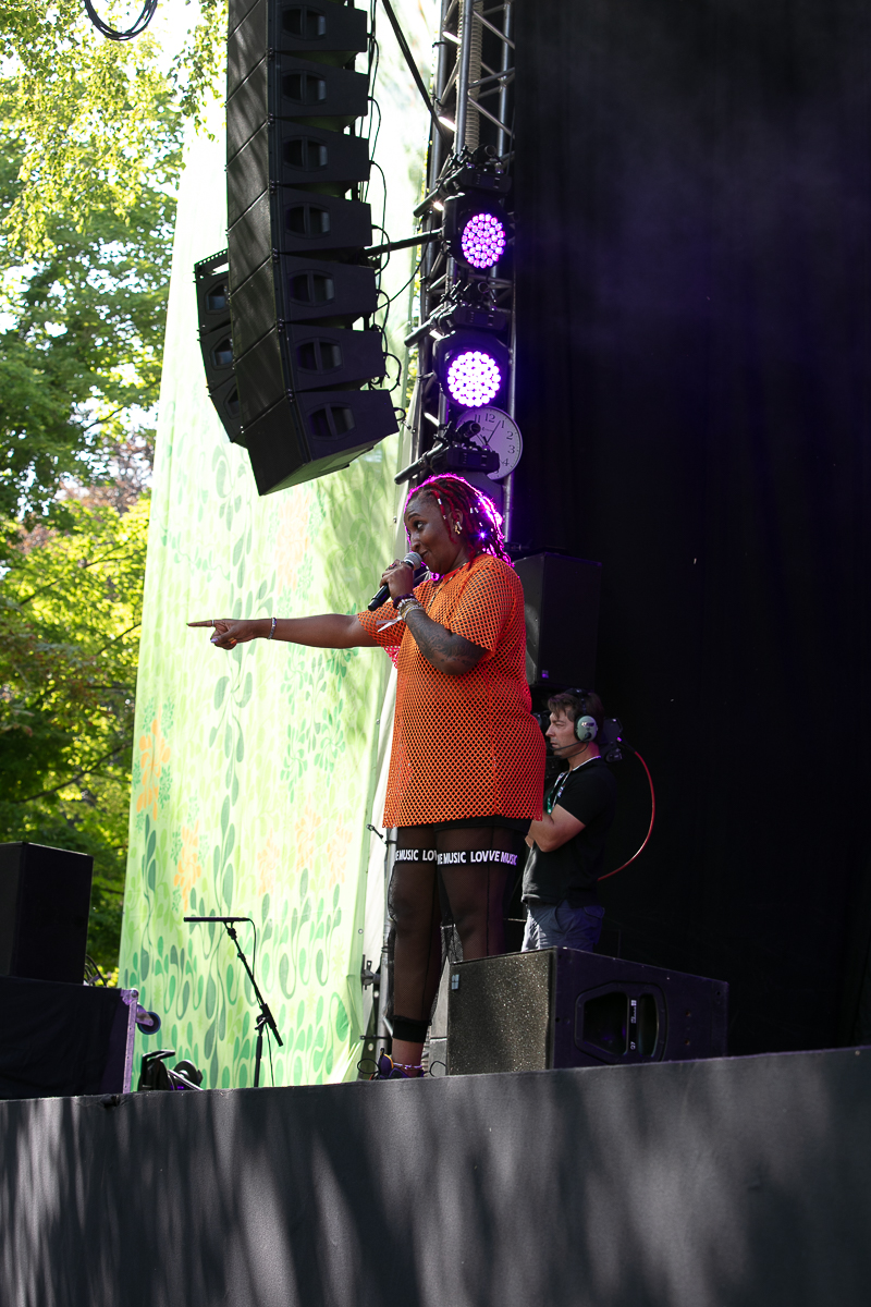 Nubiyan Twist @ Cactus festival, picture 14, photographed by Anais Callens - FrontView Magazine