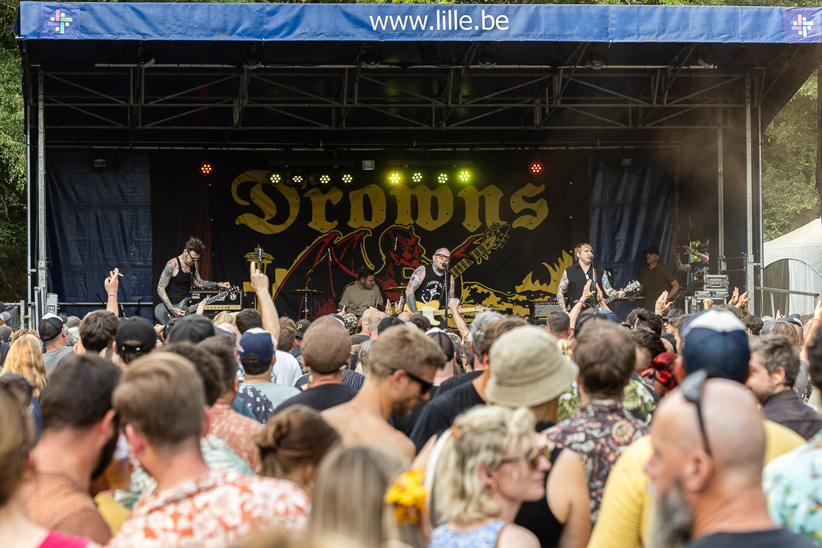 The Drowns @ Sjock, picture 16, photographed by David Johnson - FrontView Magazine