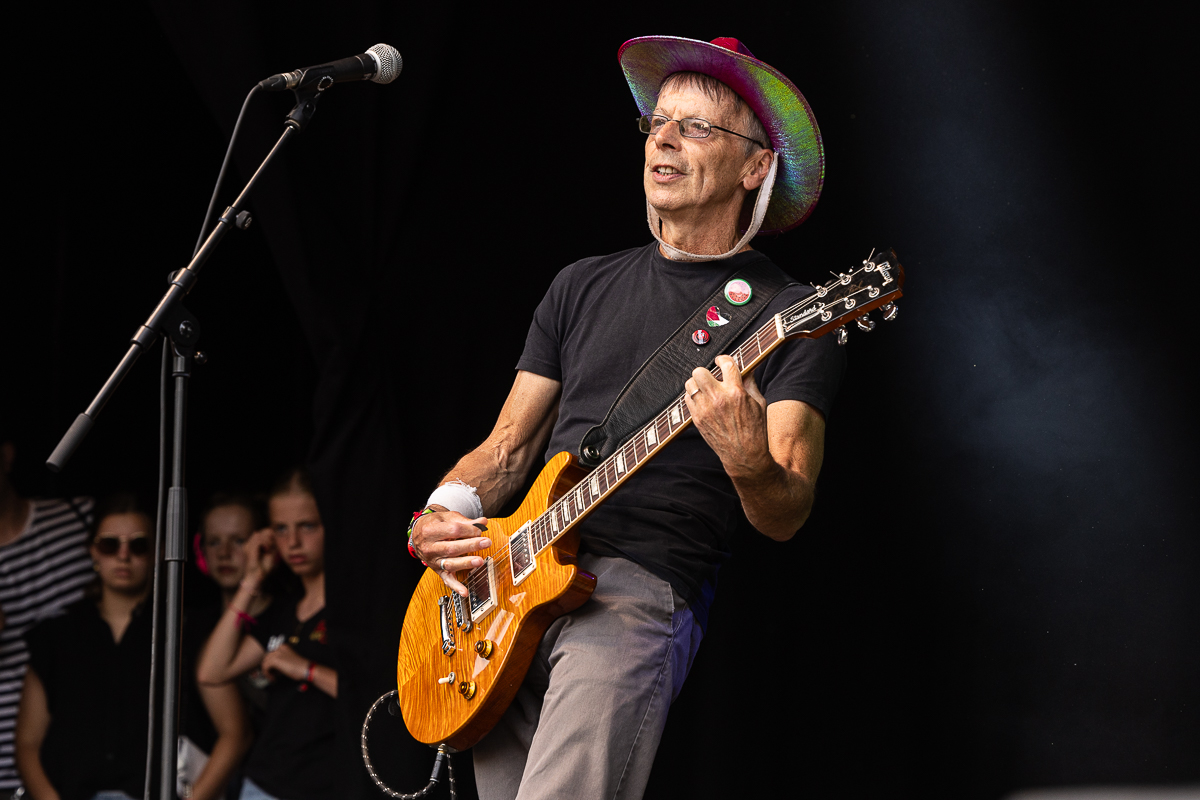The Undertones @ Sjock, picture 7, photographed by David Johnson - FrontView Magazine