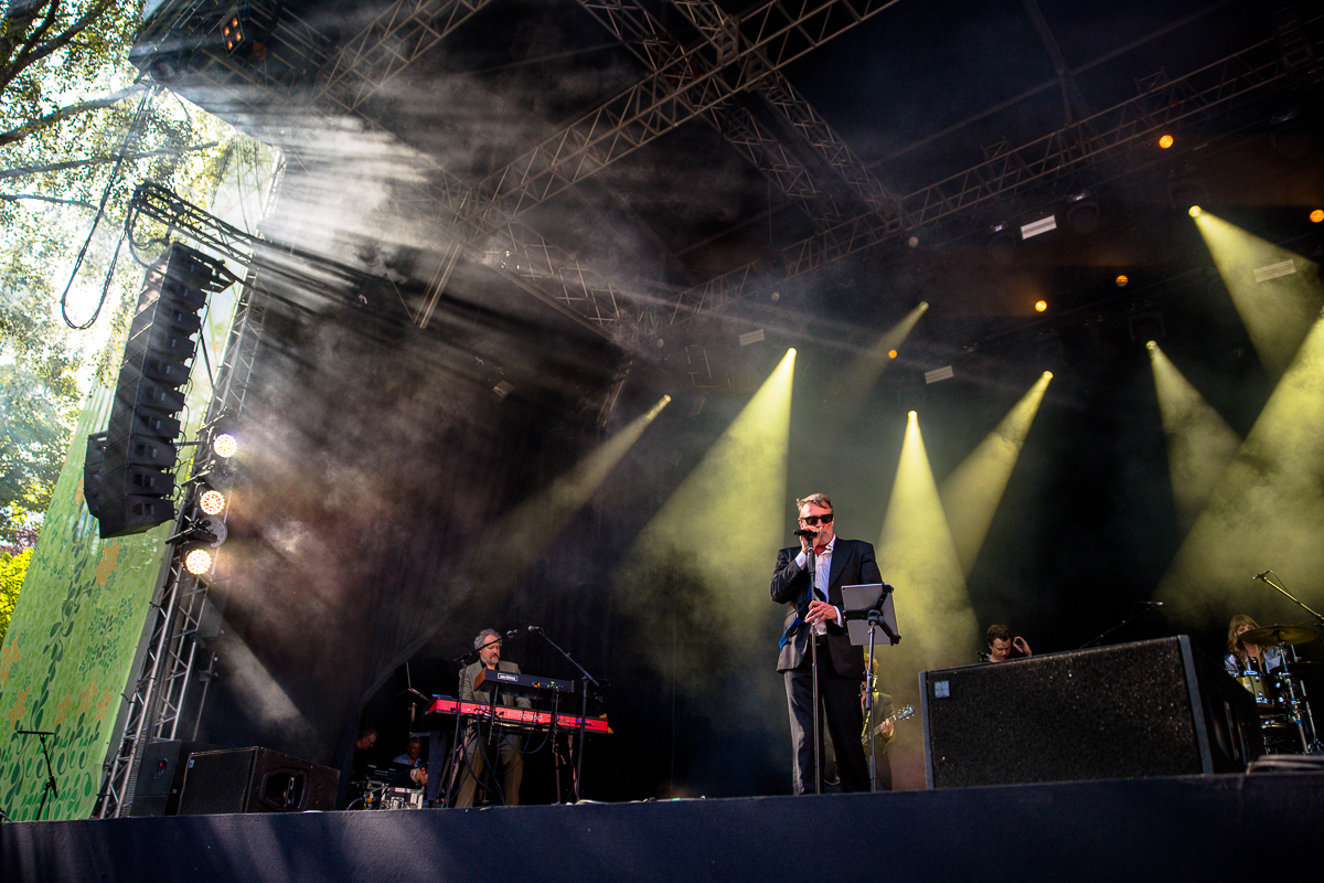 Daan @ Cactus festival, picture 2, photographed by Anais Callens - FrontView Magazine