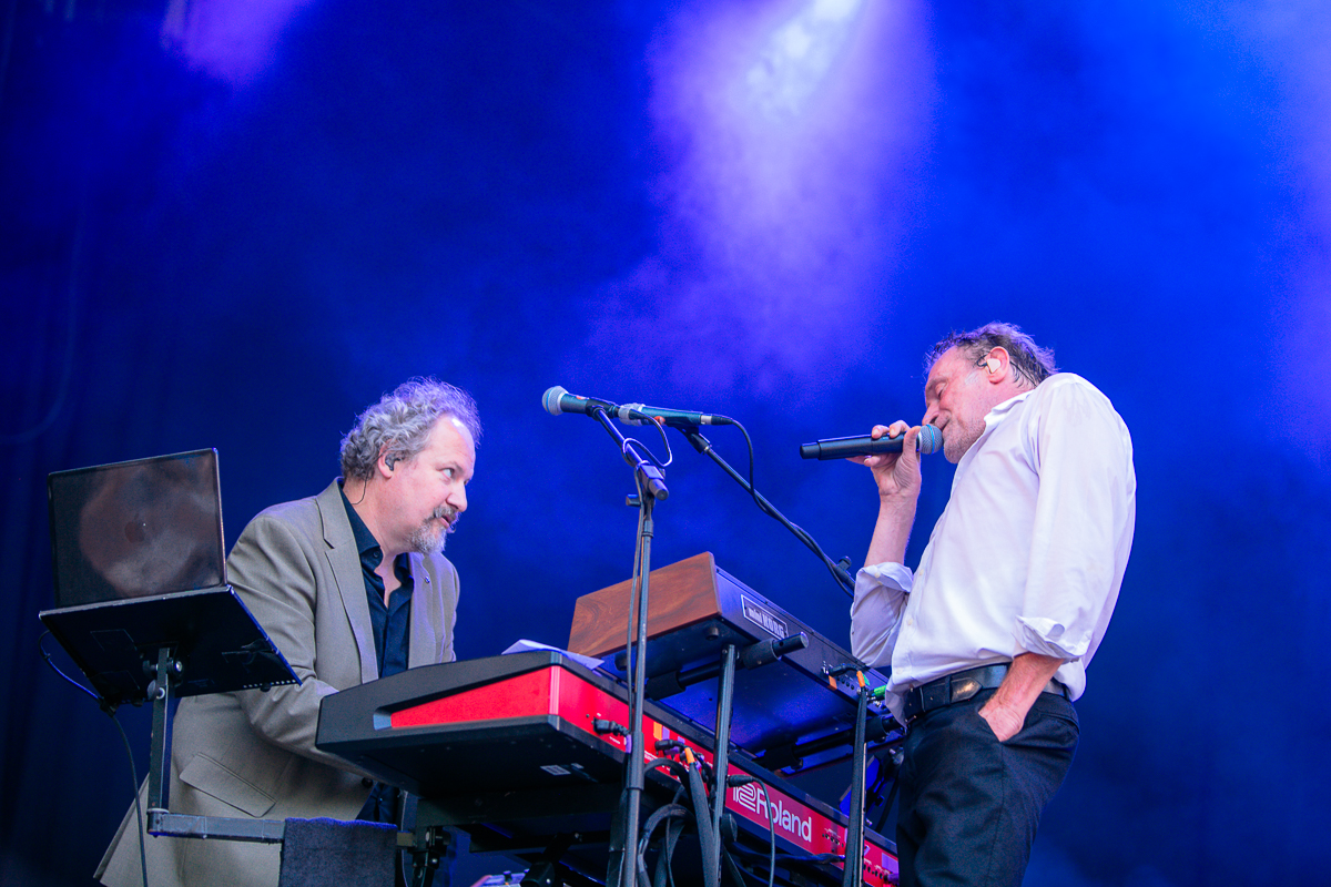 Daan @ Cactus festival, picture 16, photographed by Anais Callens - FrontView Magazine
