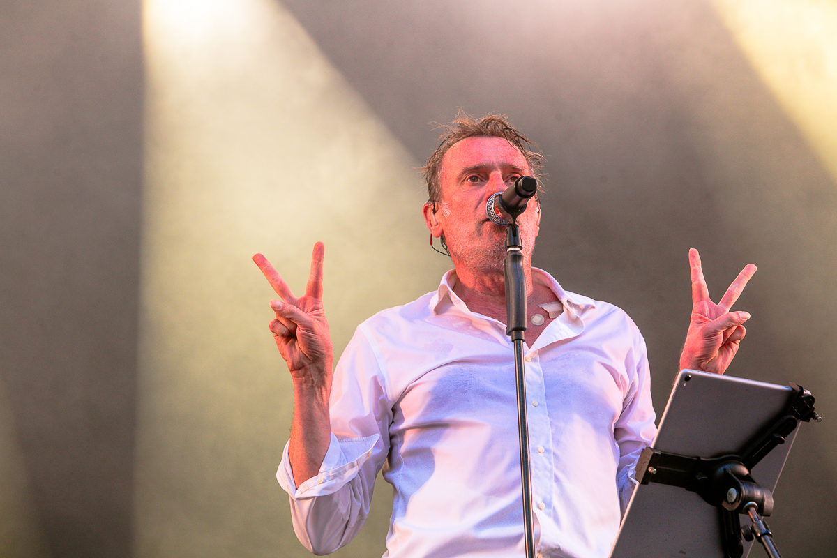 Daan @ Cactus festival, picture 27, photographed by Anais Callens - FrontView Magazine