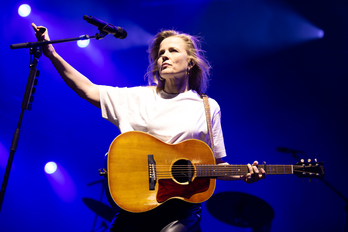 Ilse Delange @ Bospop, foto 8, foto's door Dorien Goetschalckx - FrontView Magazine