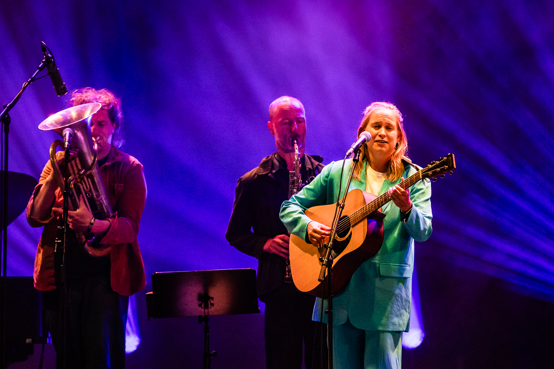 Chantal Acda & The North Sea Drifters @ Gent Jazz, picture 8, photographed by Jürgen Bruynooghe - FrontView Magazine