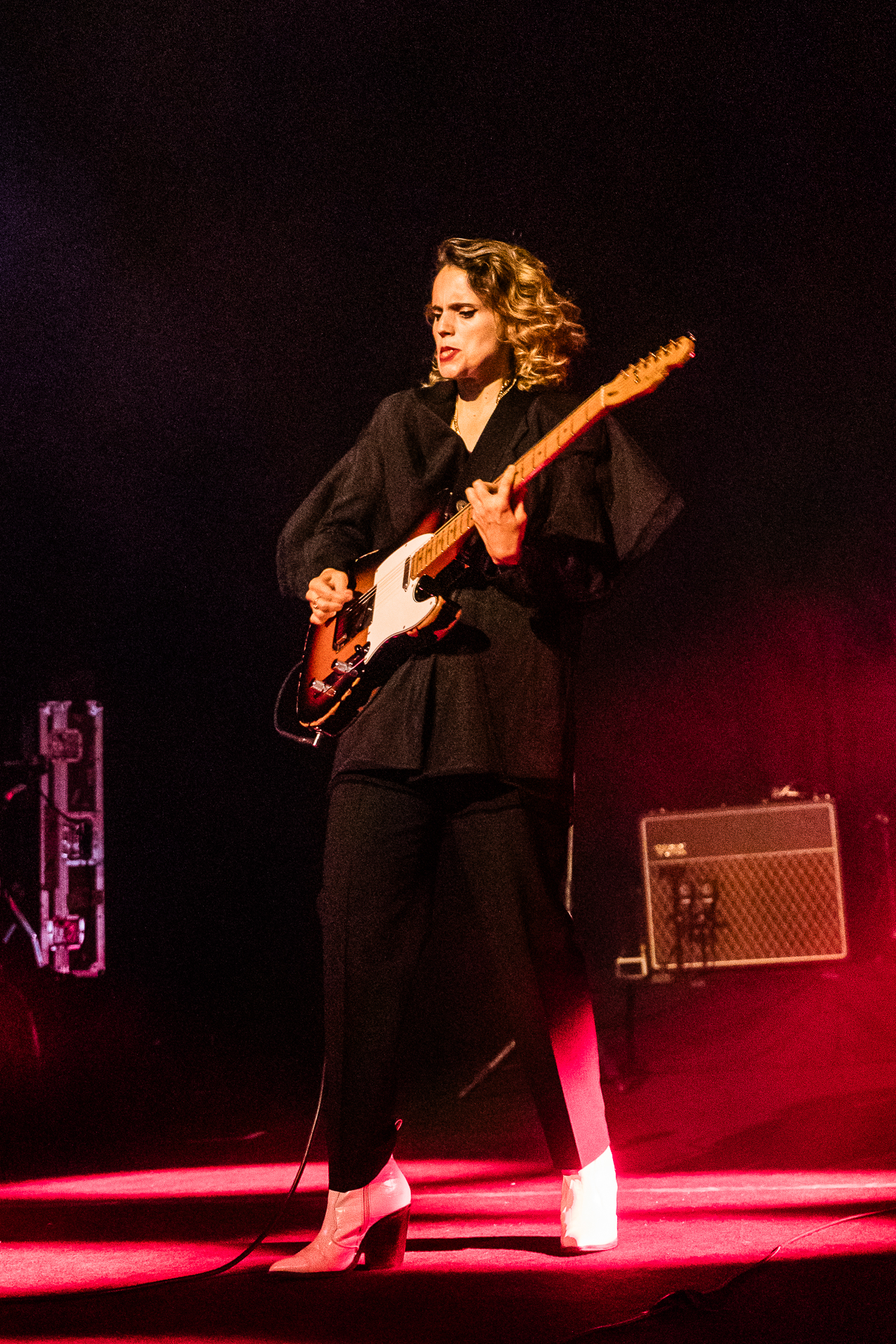 Anna Calvi @ Gent Jazz, foto 4, foto's door Jürgen Bruynooghe - FrontView Magazine