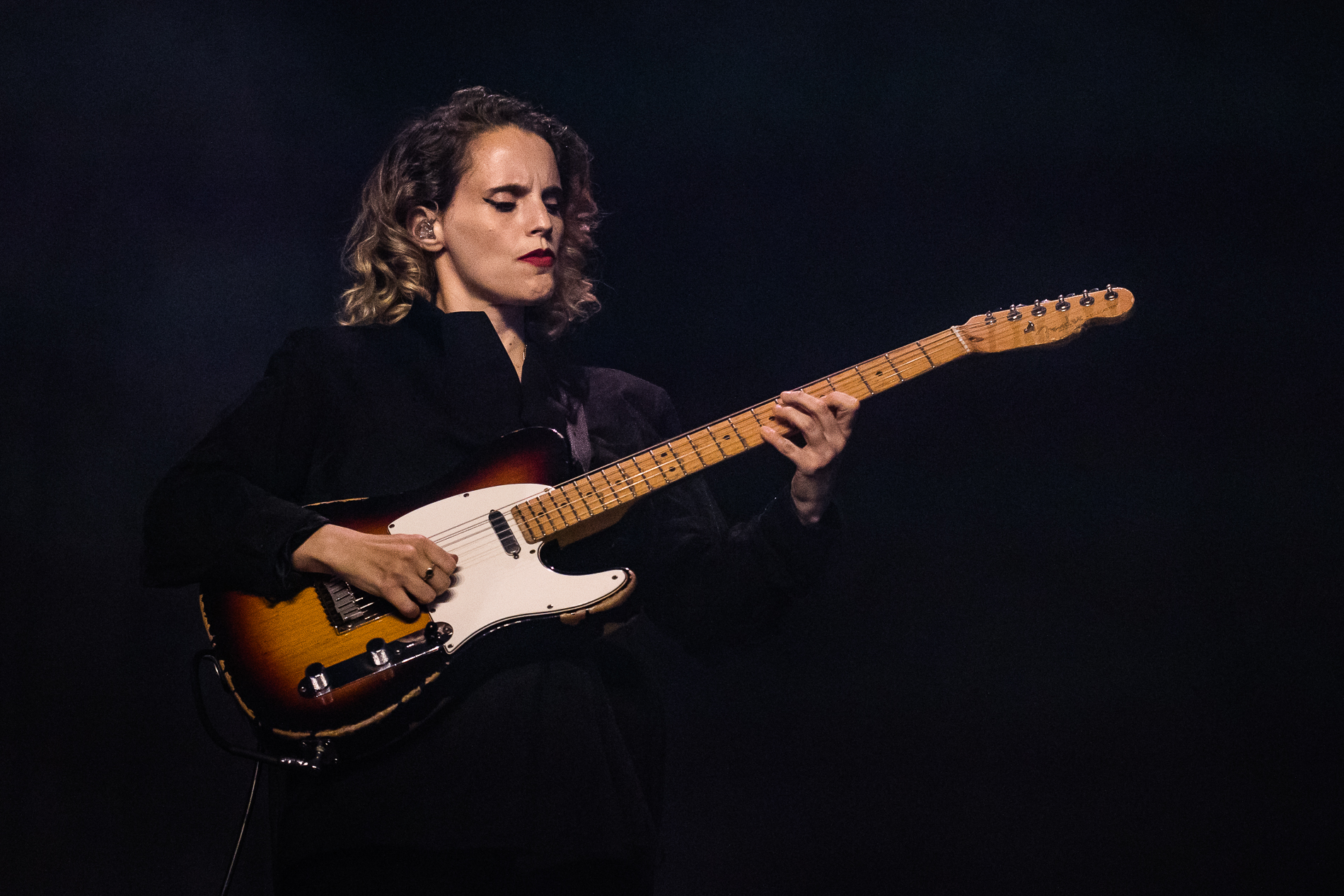 Anna Calvi @ Gent Jazz, foto 14, foto's door Jürgen Bruynooghe - FrontView Magazine