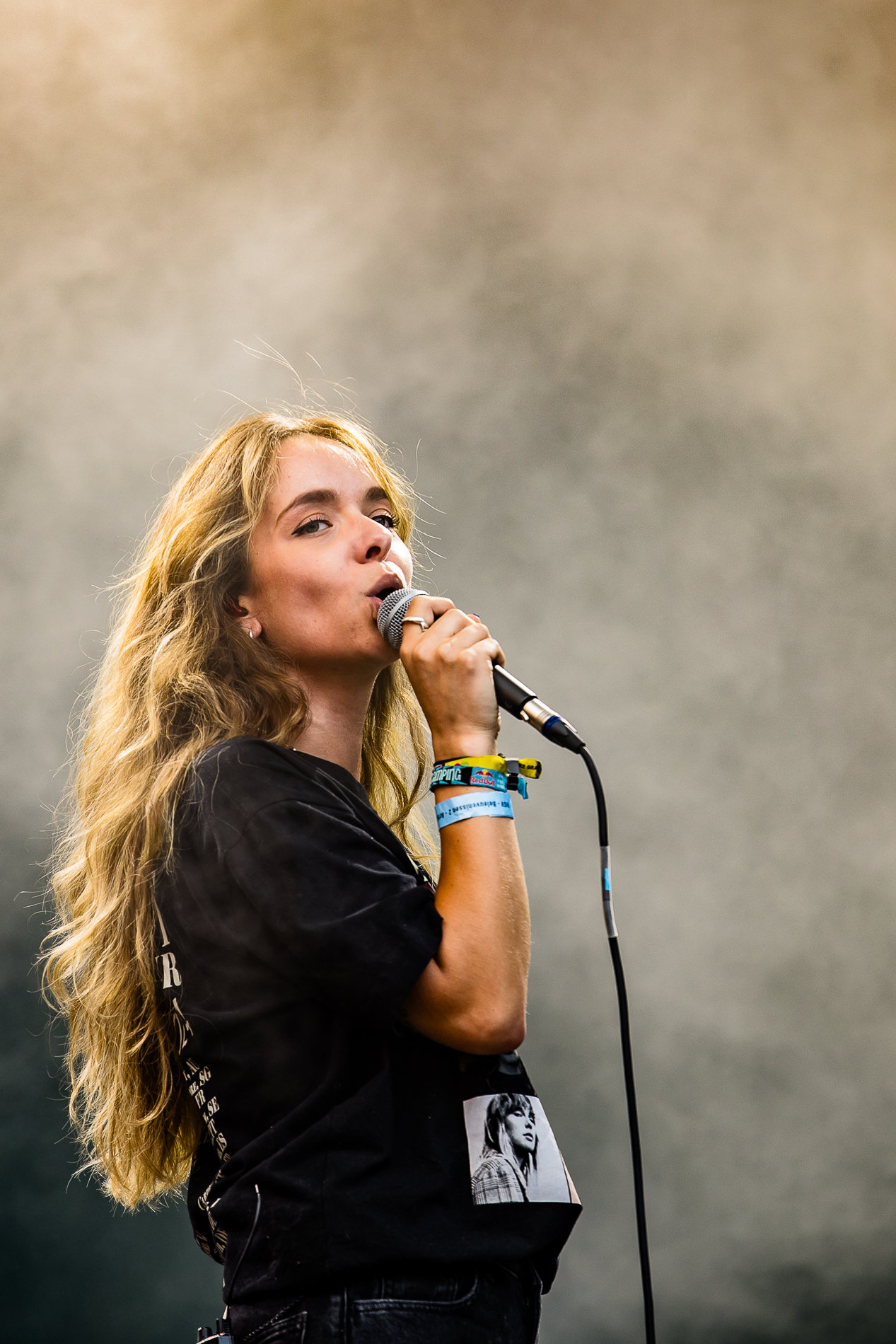 Alice Mae @ Beleuvenissen, picture 23, photographed by Jürgen Bruynooghe - FrontView Magazine