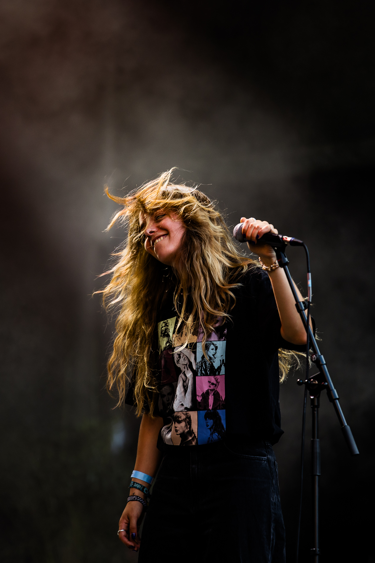 Alice Mae @ Beleuvenissen, picture 35, photographed by Jürgen Bruynooghe - FrontView Magazine