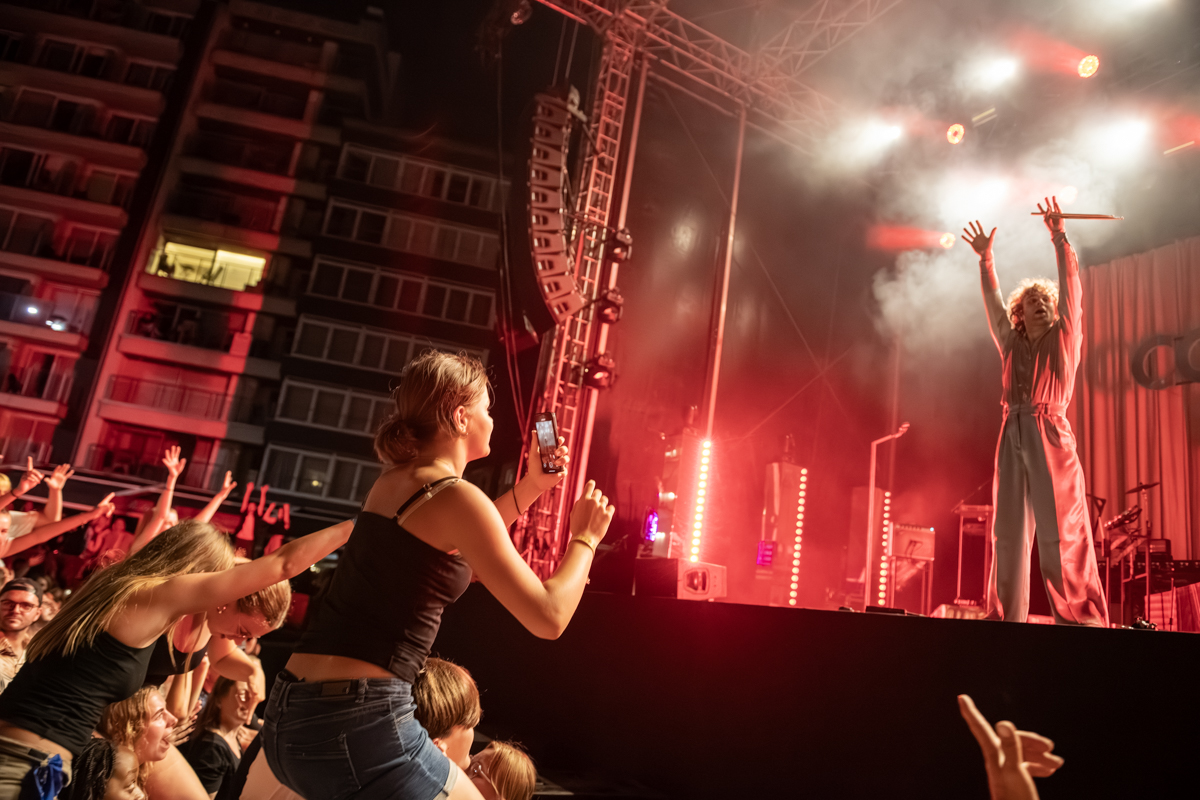 Compact Disk Dummies @ Kneistival, picture 18, photographed by Bart Janssens - FrontView Magazine