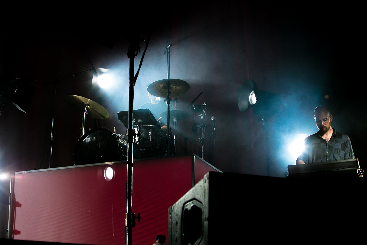Eefje de Visser @ Cactus festival, picture 6, photographed by Anais Callens - FrontView Magazine