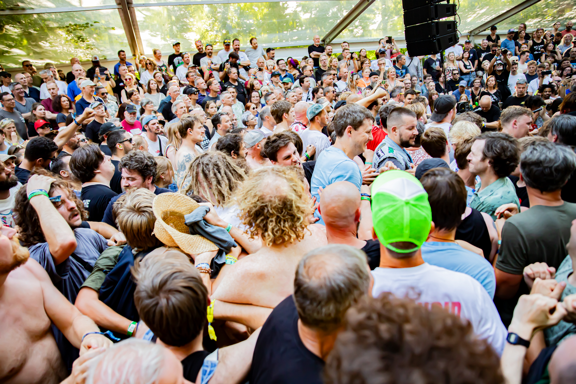 Maria Iskariot @ Rock Herk, picture 21, photographed by Leen Verlinden - FrontView Magazine