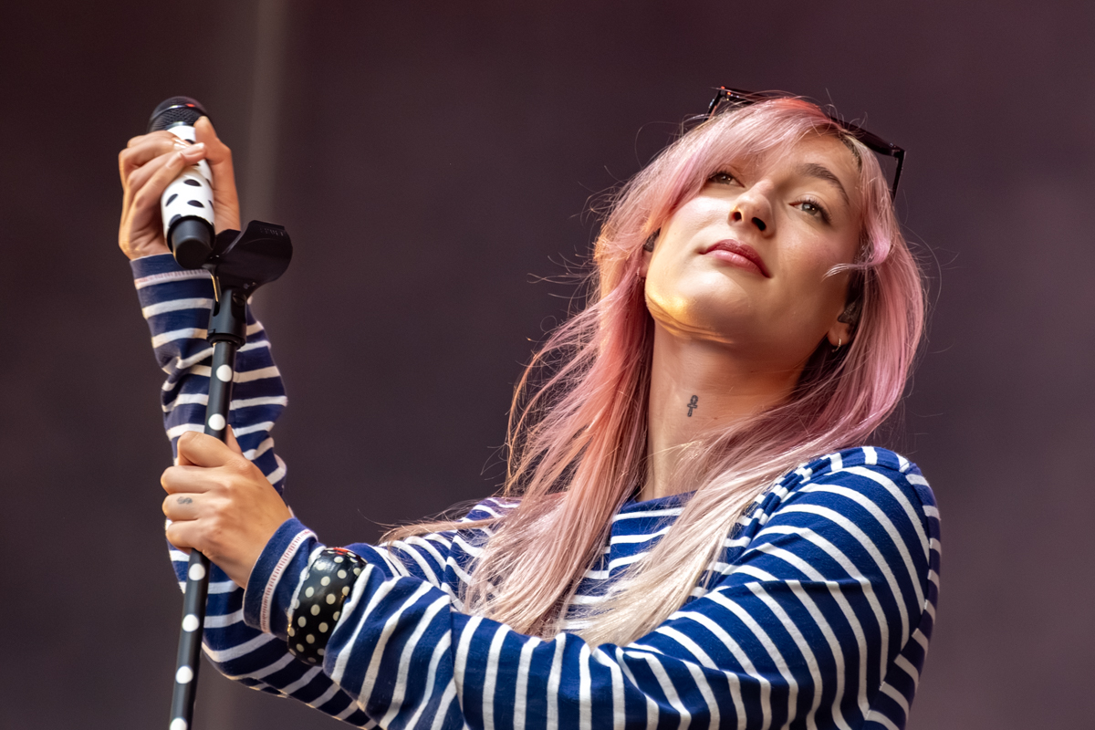 S10 @ Kneistival, picture 1, photographed by Bart Janssens - FrontView Magazine