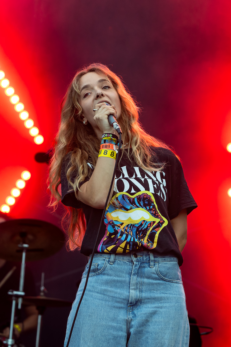 Alica Mae @ Beach Festival Nieuwpoort 2025, picture 16, photographed by Marc Verdonck - FrontView Magazine