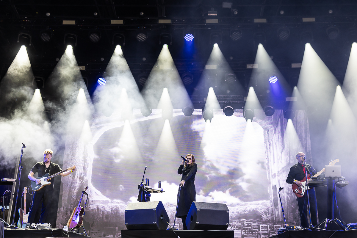Alsion Moyet @ Beach Festival Nieuwpoort 2025, picture 11, photographed by Marc Verdonck - FrontView Magazine