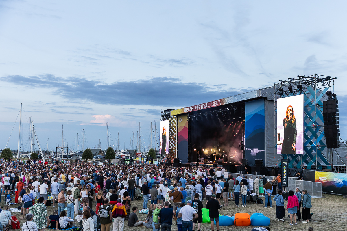 Alsion Moyet @ Beach Festival Nieuwpoort 2025, picture 19, photographed by Marc Verdonck - FrontView Magazine