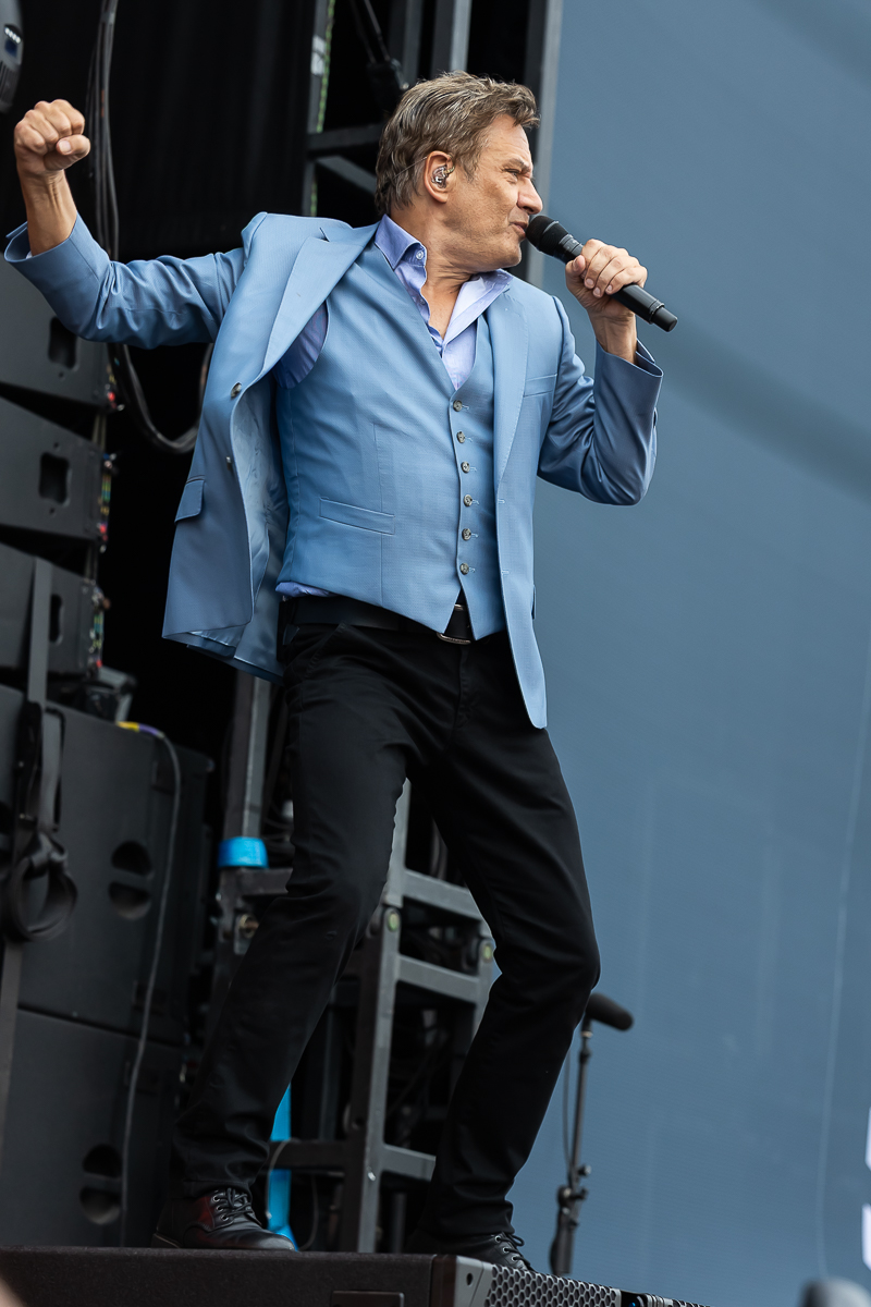 Bart Peeters @ Beach Festival Nieuwpoort 2025, picture 5, photographed by Marc Verdonck - FrontView Magazine