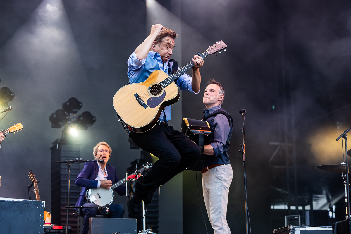 Bart Peeters @ Beach Festival Nieuwpoort 2025, picture 15, photographed by Marc Verdonck - FrontView Magazine