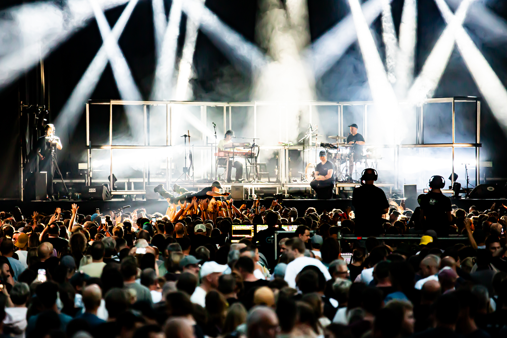 Brihang @ Rock Herk, picture 11, photographed by Leen Verlinden - FrontView Magazine