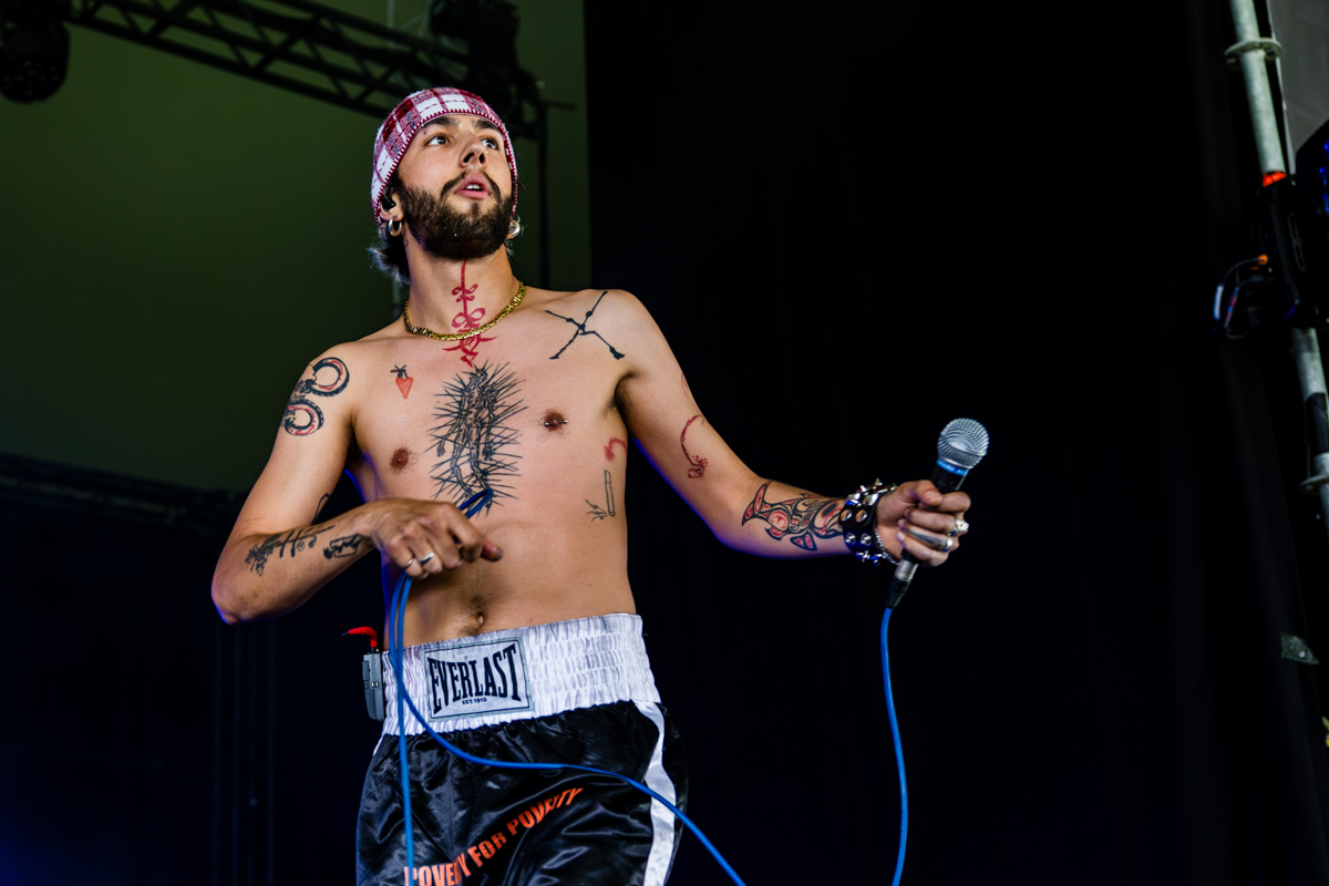 Bug @ Rock Herk, picture 3, photographed by Dorien Goetschalckx - FrontView Magazine