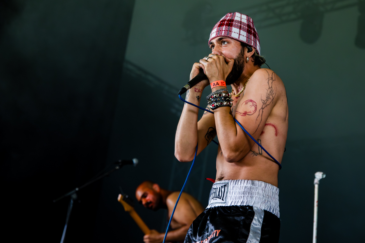 Bug @ Rock Herk, picture 6, photographed by Dorien Goetschalckx - FrontView Magazine