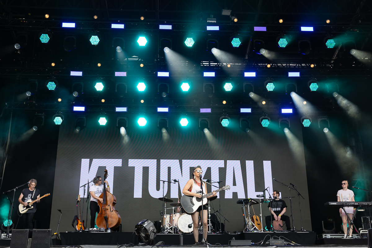 KT Tunstall @ Beach Festival Nieuwpoort 2025, picture 12, photographed by Marc Verdonck - FrontView Magazine