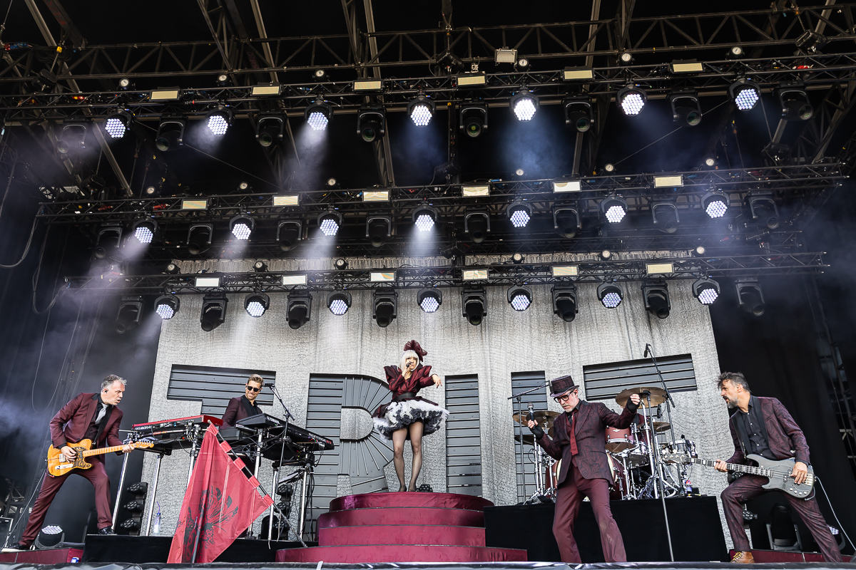 Les Truttes @ Beach Festival Nieuwpoort 2025, picture 19, photographed by Marc Verdonck - FrontView Magazine