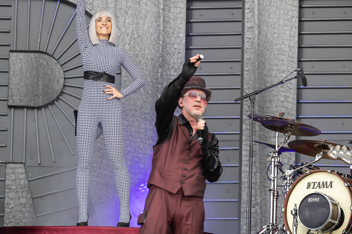 Les Truttes @ Beach Festival Nieuwpoort 2025, picture 22, photographed by Marc Verdonck - FrontView Magazine