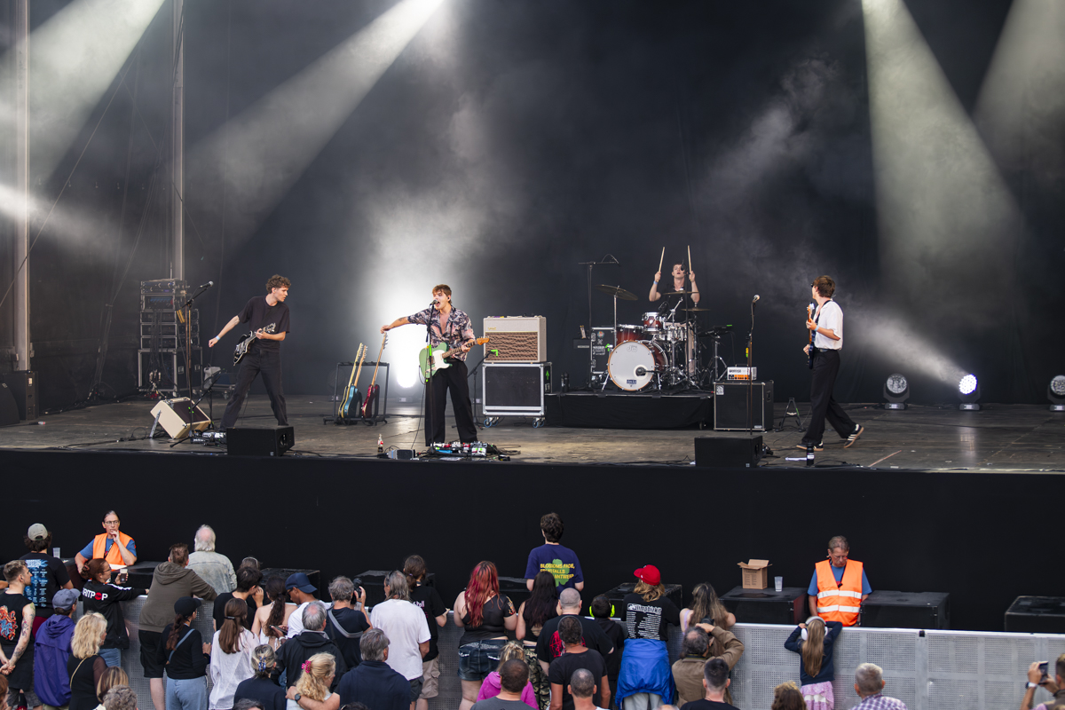 Pelican Dealer @ Kneistival, picture 12, photographed by Bart Janssens - FrontView Magazine
