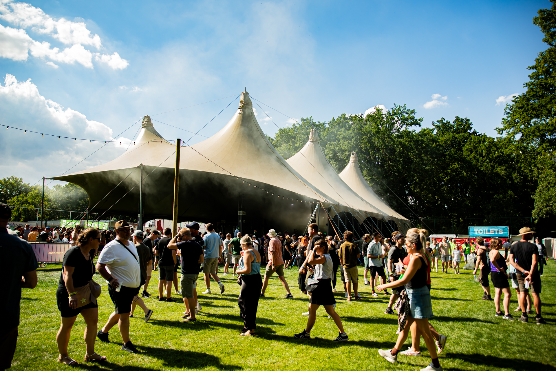 Sfeer @ Rock Herk, picture 3, photographed by Leen Verlinden - FrontView Magazine