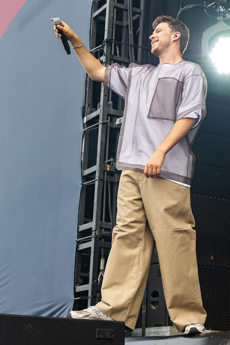 Berre @ Beach Festival Nieuwpoort 2025, picture 12, photographed by Marc Verdonck - FrontView Magazine