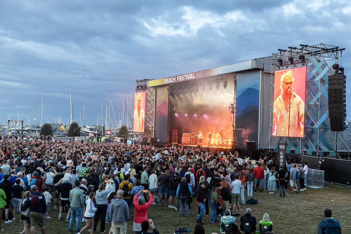 Goldband @ Beach Festival Nieuwpoort 2025, picture 21, photographed by Marc Verdonck - FrontView Magazine