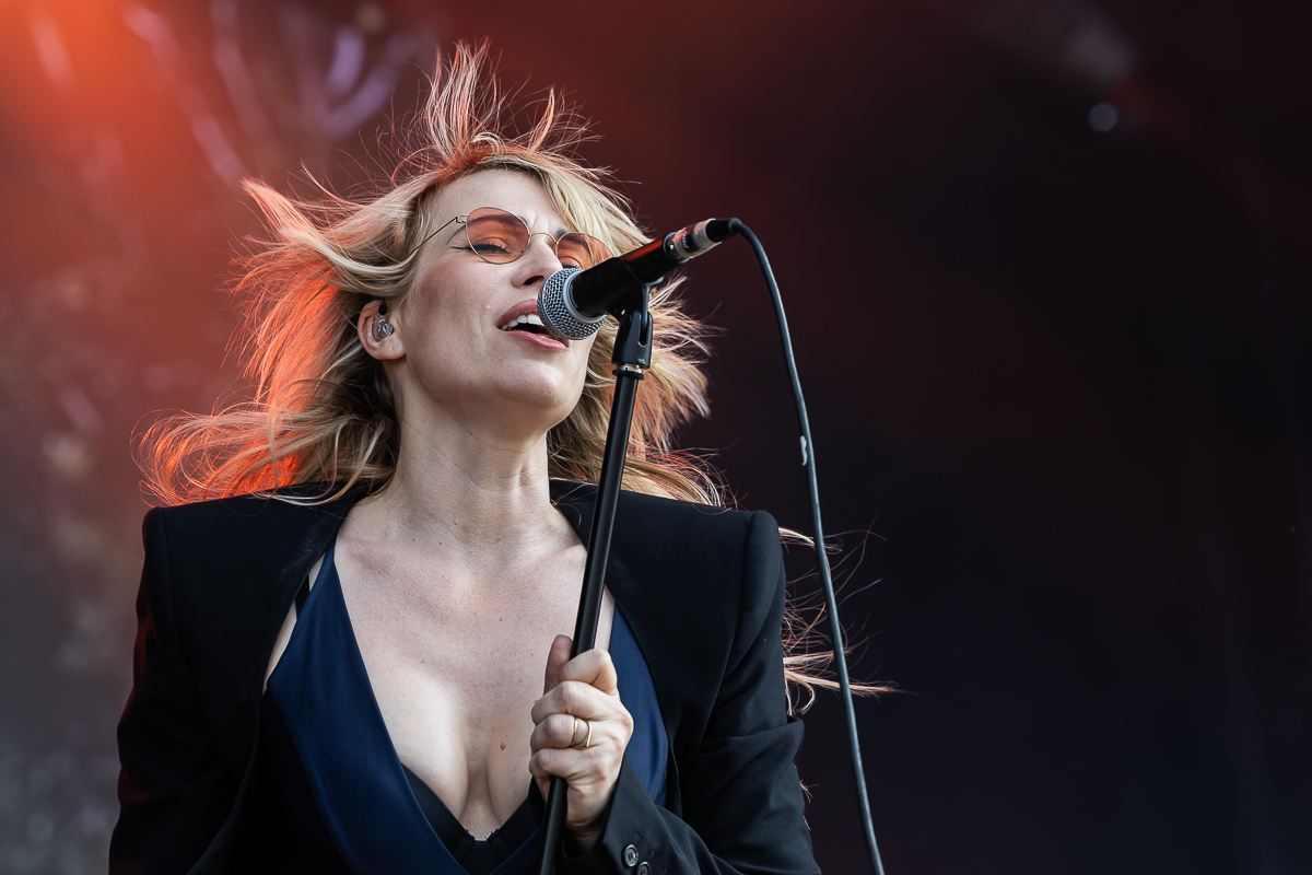 Natasha Bedingfield @ Beach Festival Nieuwpoort 2025, picture 5, photographed by Marc Verdonck - FrontView Magazine