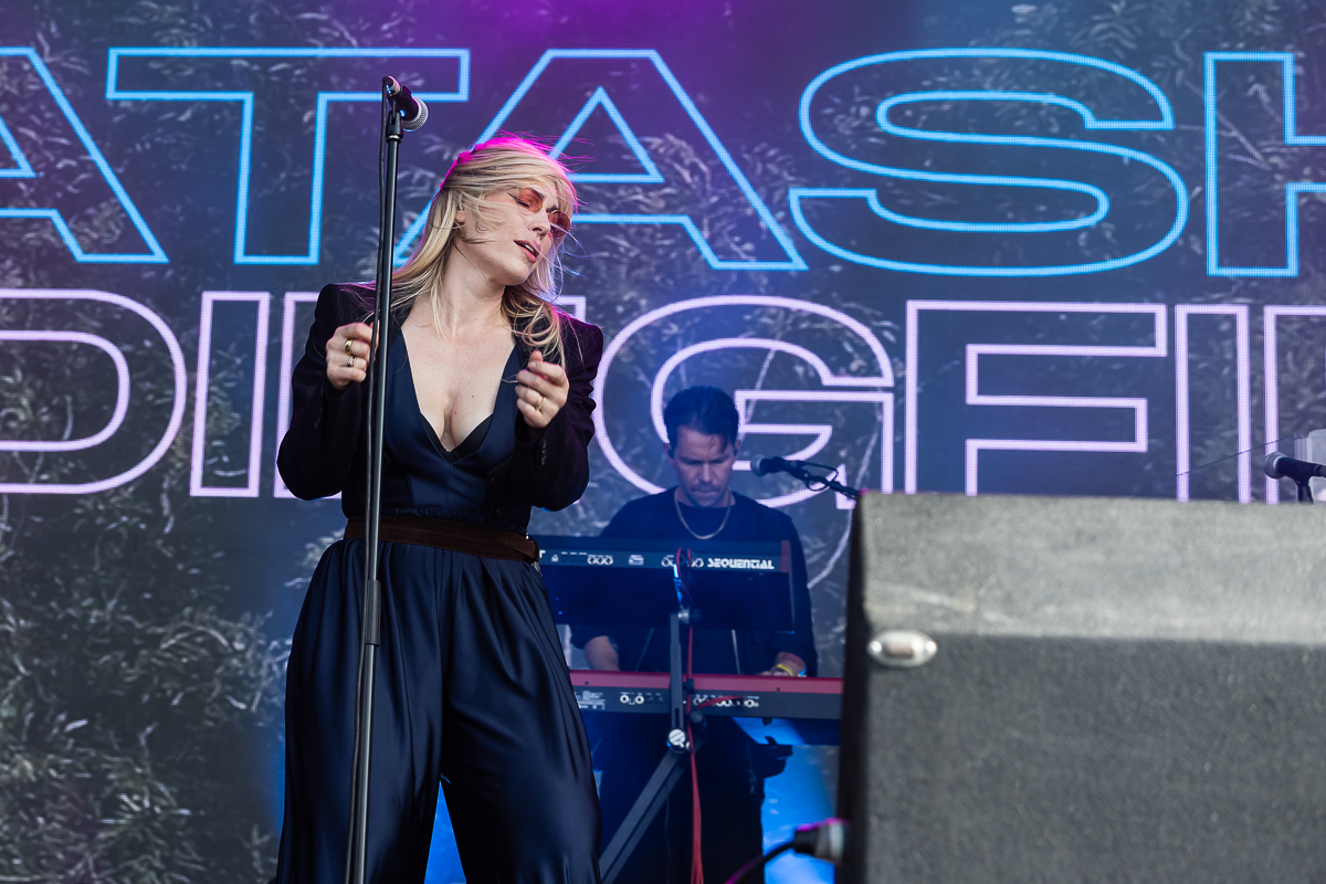 Natasha Bedingfield @ Beach Festival Nieuwpoort 2025, picture 11, photographed by Marc Verdonck - FrontView Magazine