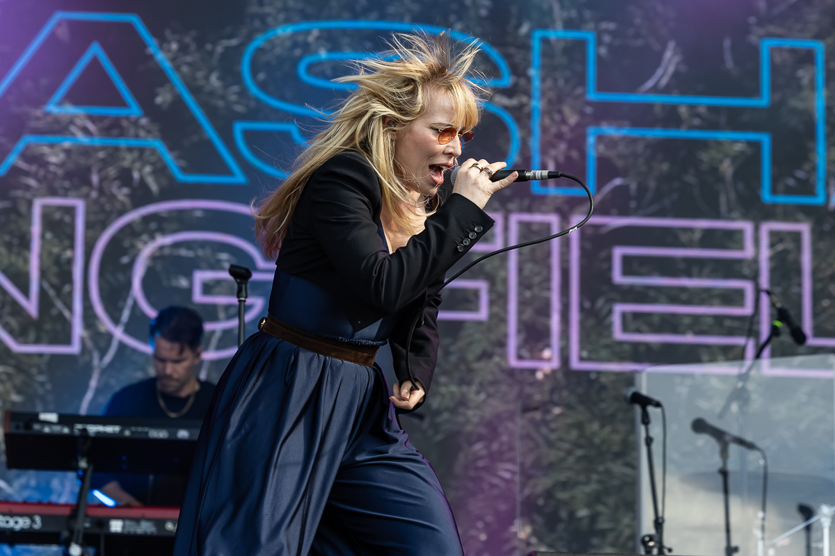 Natasha Bedingfield @ Beach Festival Nieuwpoort 2025, picture 18, photographed by Marc Verdonck - FrontView Magazine