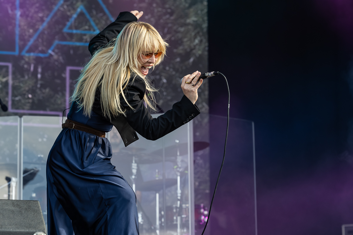 Natasha Bedingfield @ Beach Festival Nieuwpoort 2025, picture 19, photographed by Marc Verdonck - FrontView Magazine